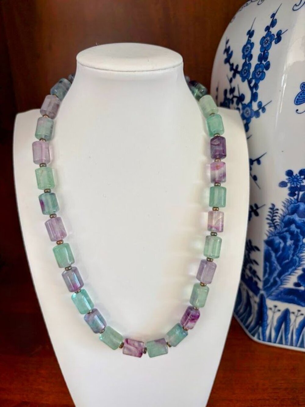 Vintage Fluorite Gemstone Barrel Bead Necklace 20” Silver Tone Toggle Clasp Purp